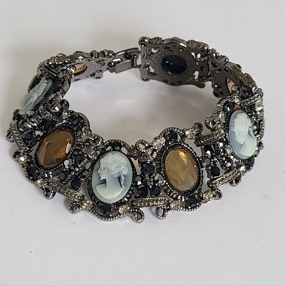 Vintage Victorian Gothic Dark Tone Metal Black Oval Cameo Rhinestone Bracelet